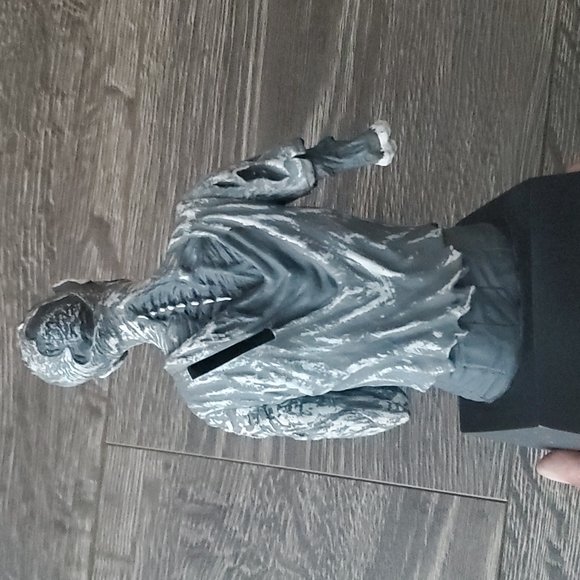 The Walking Dead Diamond Select Toys Zombie Coin Bank 2012 B&W - Piggy Bank - Picture 8 of 9